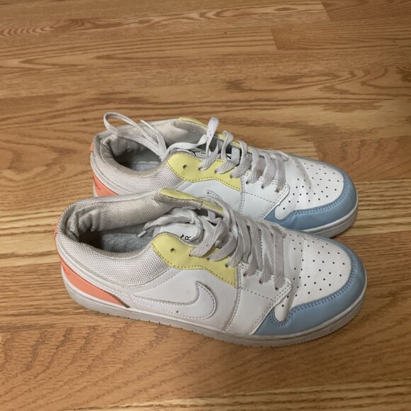 Nike Air Jordan Runners Youth Size 7 - Picture 3 of 5